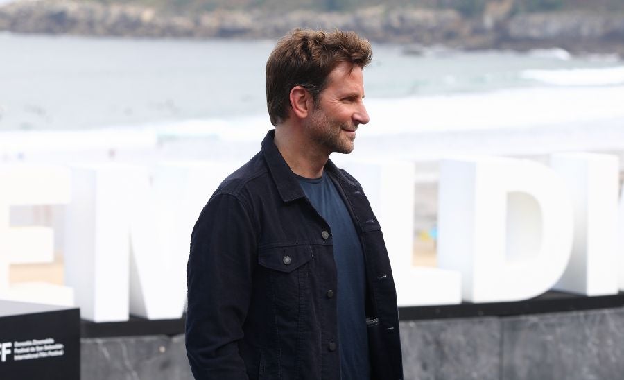 Bradley Cooper, tres veces nominado al Oscar como mejor actor, cierra la sección Perlas del Festival de San Sebastián con su opera prima como director, 'A star is born' 