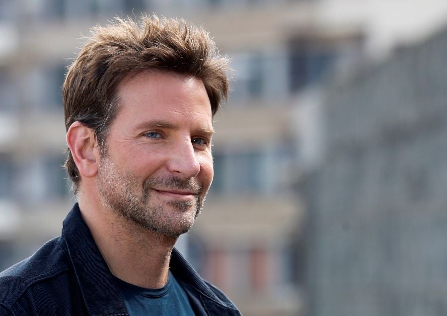 Bradley Cooper, tres veces nominado al Oscar como mejor actor, cierra la sección Perlas del Festival de San Sebastián con su opera prima como director, 'A star is born' 