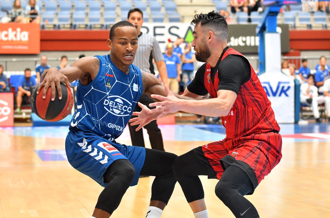 El equipo guipuzcoano cayó derrotado claramente ante el Fuenlabrada (60-76) en la primera jornada del campeonato.