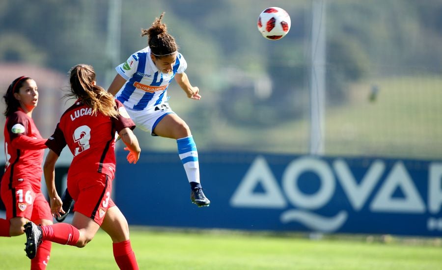 La Real ha vencido al Sevilla 2-0 este mediodía en Zubieta y es segunda en la clasificación con tres triunfos, un empate y cero derrotas.