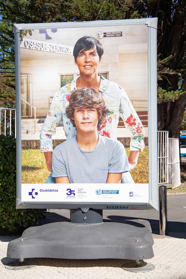 Este martes se ha inaugurado en San Sebastián la exposición fotográfica organizada con motivo del 35 aniversario de Osakidetza, que podrá visitarse este mes en el Hospital Donostia.