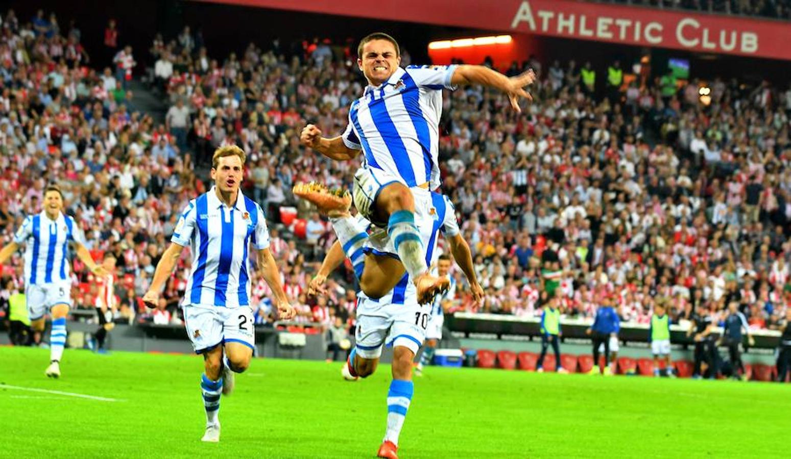Derbi vasco disputado este viernes en San Mamés, que la Real se llevó con goles de Oyarzabal (2) y Sangalli