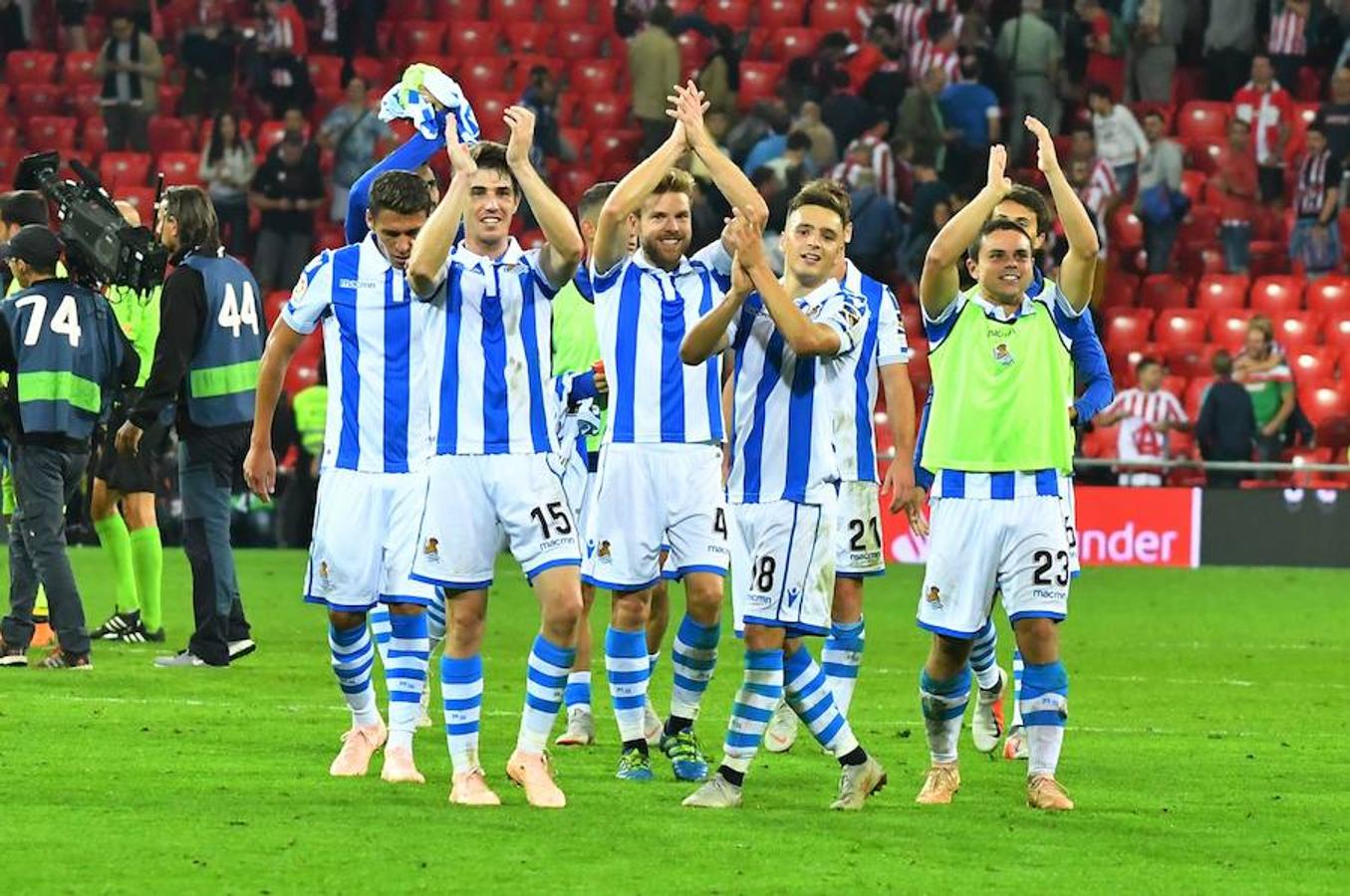 Derbi vasco disputado este viernes en San Mamés, que la Real se llevó con goles de Oyarzabal (2) y Sangalli