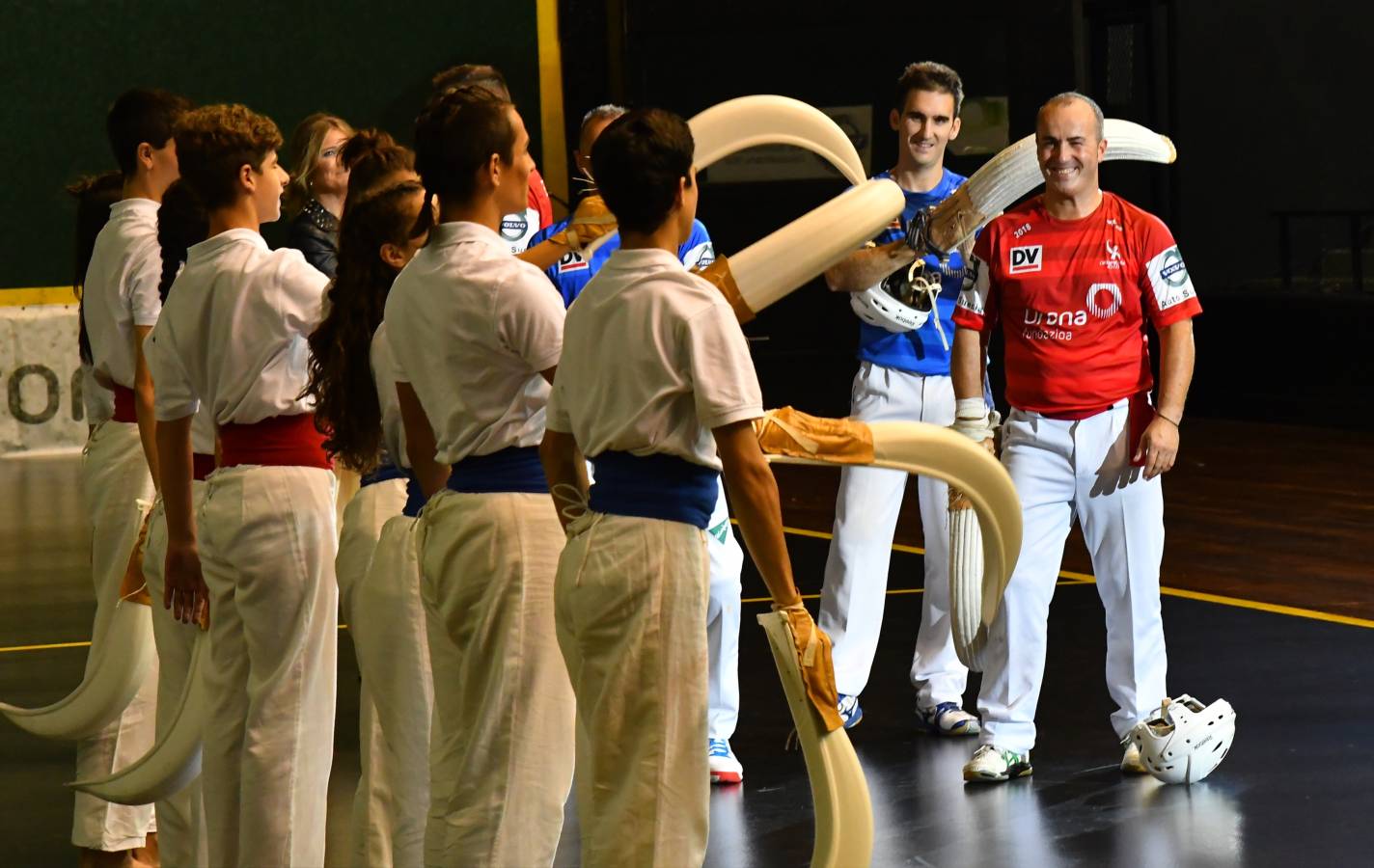 Galarreta despidió con una gran ovación al mejor remontista de la historia