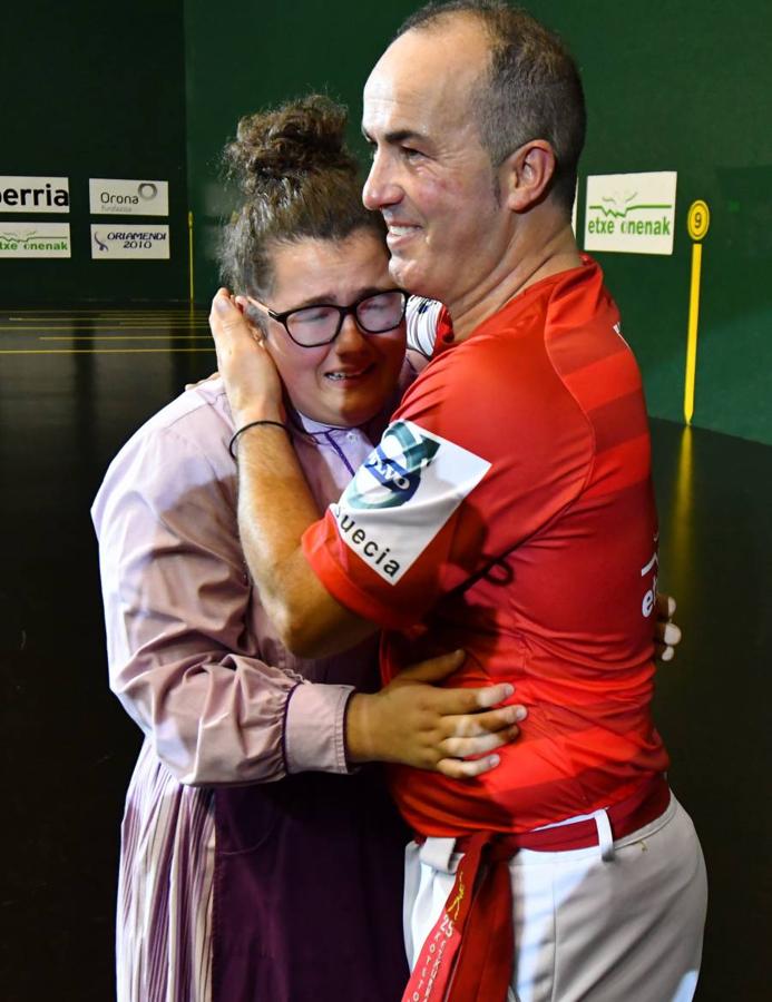 Galarreta despidió con una gran ovación al mejor remontista de la historia