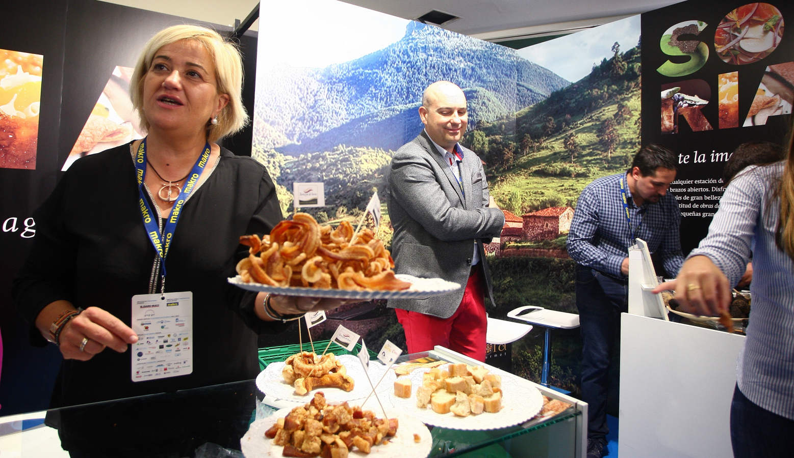 El chef Juan Mari Arzak ha recibido el Premio Homenaje en la jornada inaugural de San Sebastian Gastronomika este lunes.