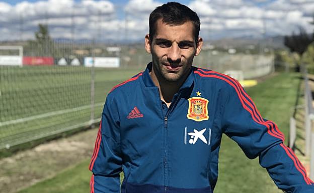 Jonny Otto en la Ciudad del Fútbol de Las Rozas
