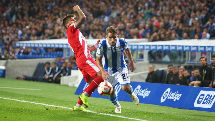 La Real Sociedad y el Girona han empatado (0-0) en el partido disputado el lunes por la noche en el estadio de Anoeta.. 