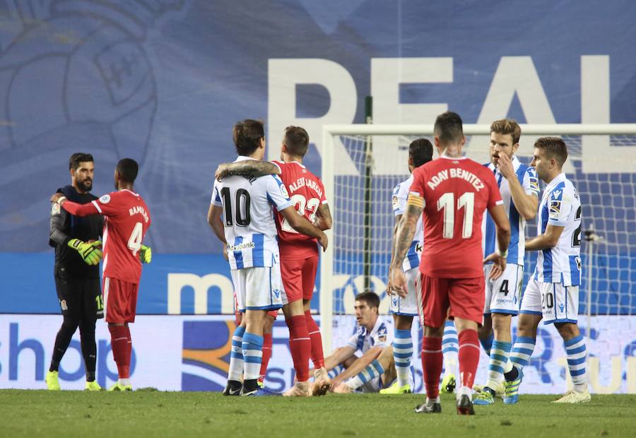 La Real Sociedad y el Girona han empatado (0-0) en el partido disputado el lunes por la noche en el estadio de Anoeta.. 
