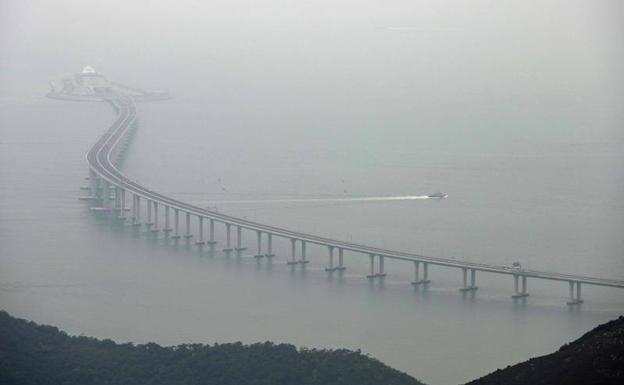 Vista general del puente Hong Kong-Zhuhai-Macau.