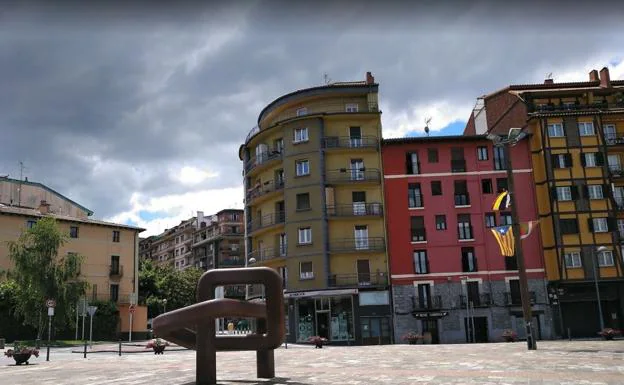 Plaza ZInkoenea de Hernani, donde se produjo la agresión.