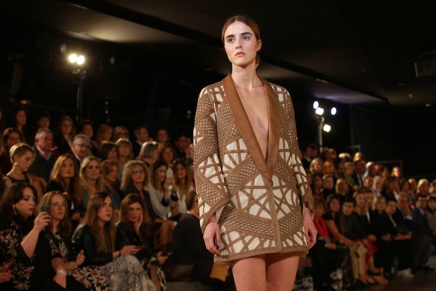 Los dos primeros desfiles de esta nueva edición de GdM San Sebastián Moda Festival, celebradas en el Museo Balenciaga, sorprendieron por la variedad de sus inspiraciones e influencias