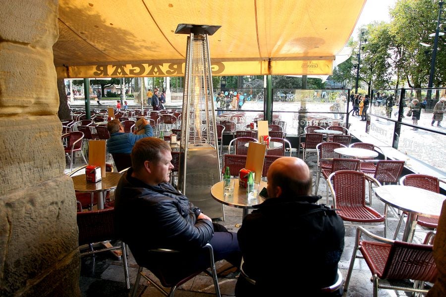 Euskadi está ya lista para el primer temporal del otoño. Viento, lluvia, nieve, olas... serán protagonistas cuando menos en las próximas 36 horas. 