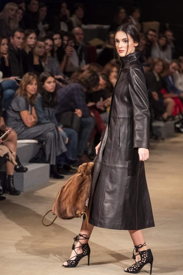 Otro año más, San Telmo se vuelve a vestir de gala para acoger una intensa jornada de desfiles en la que los diseñadores de prestigiosas marcas pueden mostrar sus nuevas creaciones. 