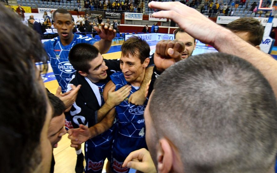 El GBC logra su primera victoria tras vencer con claridad esta tarde en Illunbe al Gran Canaria (74-63). 