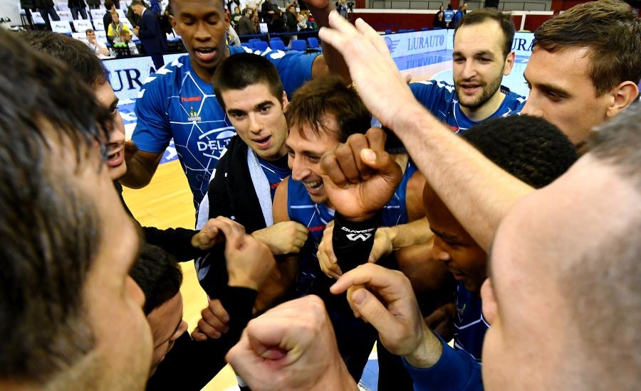 El GBC logra su primera victoria tras vencer con claridad esta tarde en Illunbe al Gran Canaria (74-63). 