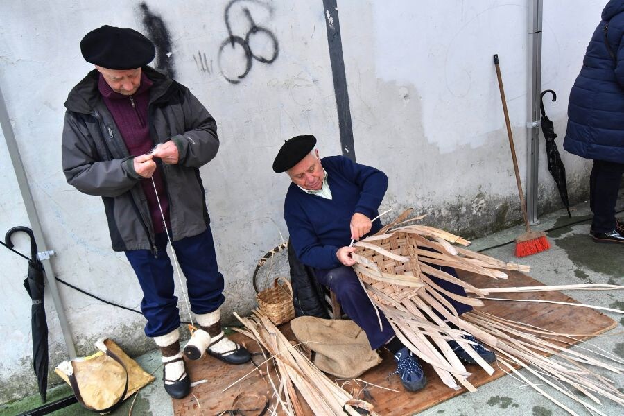 Ardiki Elkarteak antolaturik, egin da XXIV. Ardiki Eguna, programa honen arabera: 10:30ean, diana, herriko txistulariek, Ostolaza eta Narbaiza trikitilariek, eta Hernaniko Musika Eskolako albokari eta dultzaina-jole eta txistulariek alaituta.