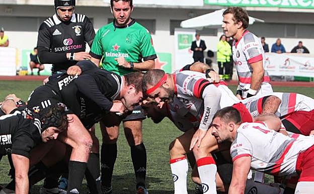 Ampo Ordizia prepara la ofensiva ante la atenta mirada de los pucelanos de El Salvador