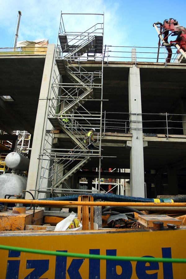 Los miembros de la Comisión de Medioambiente y de Gobernanza de las Juntas Generales han visitado junto con el Diputado de Medioambiente, José Ignacio Asensio el complejo medioambiental de Gipuzkoa. 