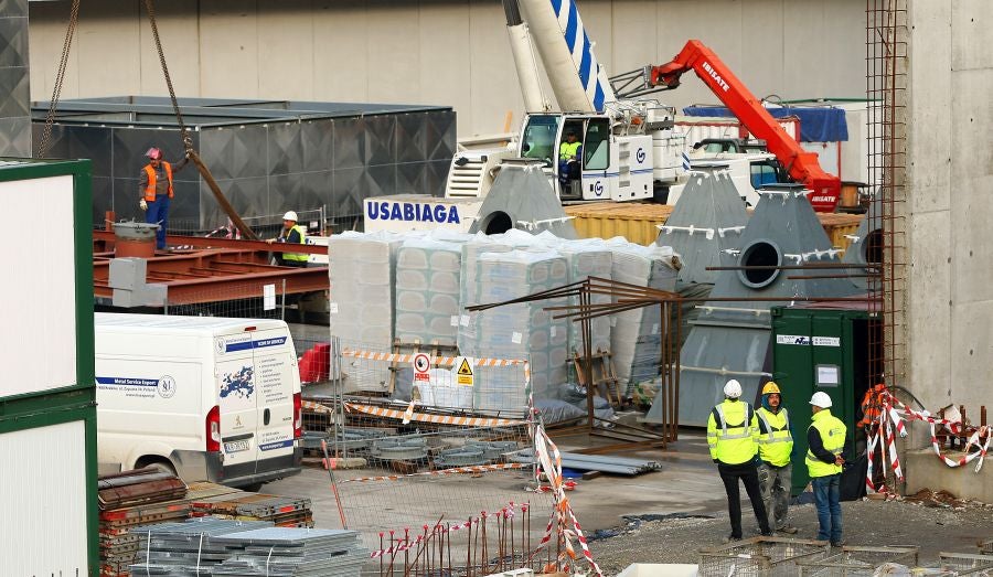 Los miembros de la Comisión de Medioambiente y de Gobernanza de las Juntas Generales han visitado junto con el Diputado de Medioambiente, José Ignacio Asensio el complejo medioambiental de Gipuzkoa. 