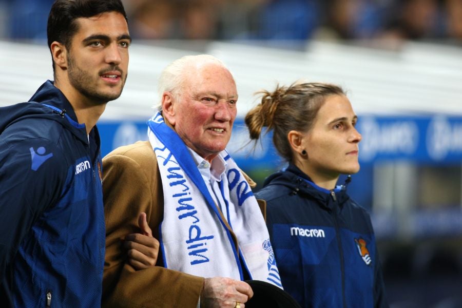 La Real Sociedad recibe al Sevilla con la imperiosa necesidad de lograr su primer triunfo en Anoeta. Sin emabrgo, tras un juego muy disputado, el equipo txuri-urdin no ha podido llevarse más que un punto. 