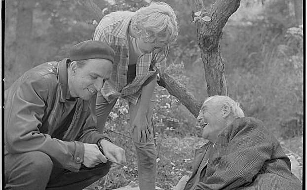 Bergman, en el rodaje de 'Fresas salvajes' (1957).