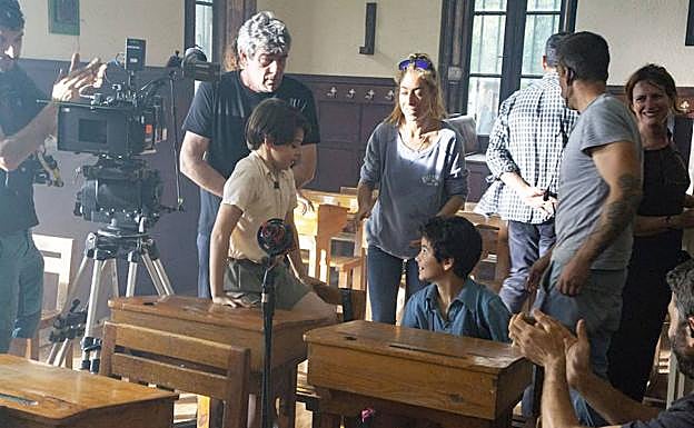 Imagen. Imágenes del rodaje de 'El hijo del acordonista' en Gipuzkoa