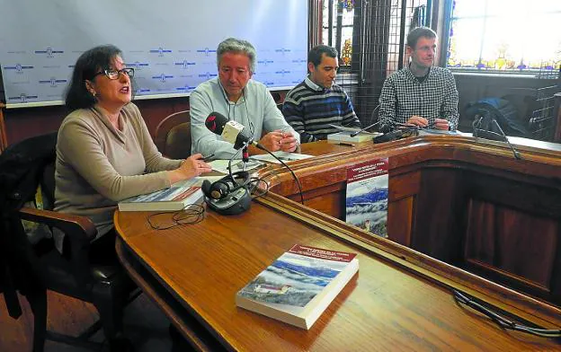 Sagrario Arrizabalaga, Pedro Alegre, Iñaki Garrido Yerobi y Denis Álvarez Pérez-Sostoa. 