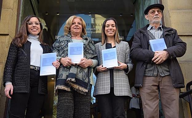 Presentación del libro 'Víctimas del Terrorismo' coescrito por María Giménez e Inés Gaviria.