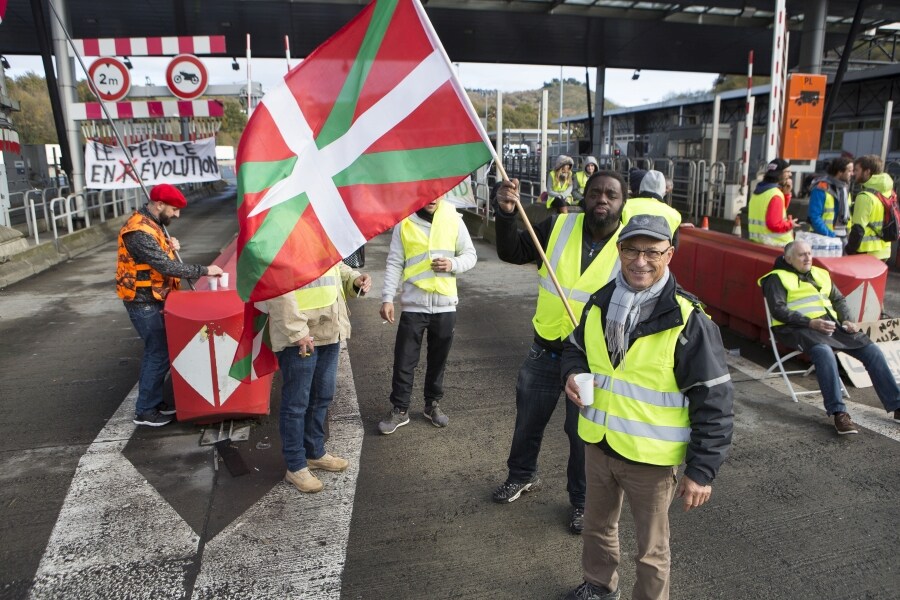 Los manifestantes advierten de que su objetivo es internacionalizar sus reivindicaciones, por lo que no descartan ejercer más presión sobre Biriatou