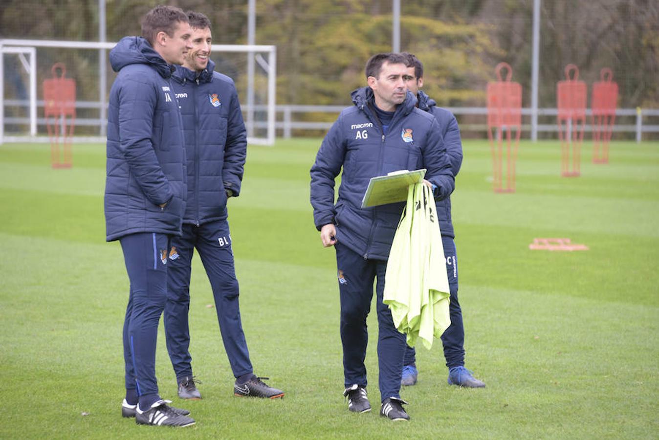 Los de Asier Garitano han efectuado el último entrenamiento de la semana antes de medirse este domingo al Betis en Sevilla