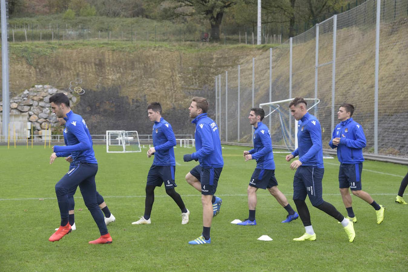 Los de Asier Garitano han efectuado el último entrenamiento de la semana antes de medirse este domingo al Betis en Sevilla