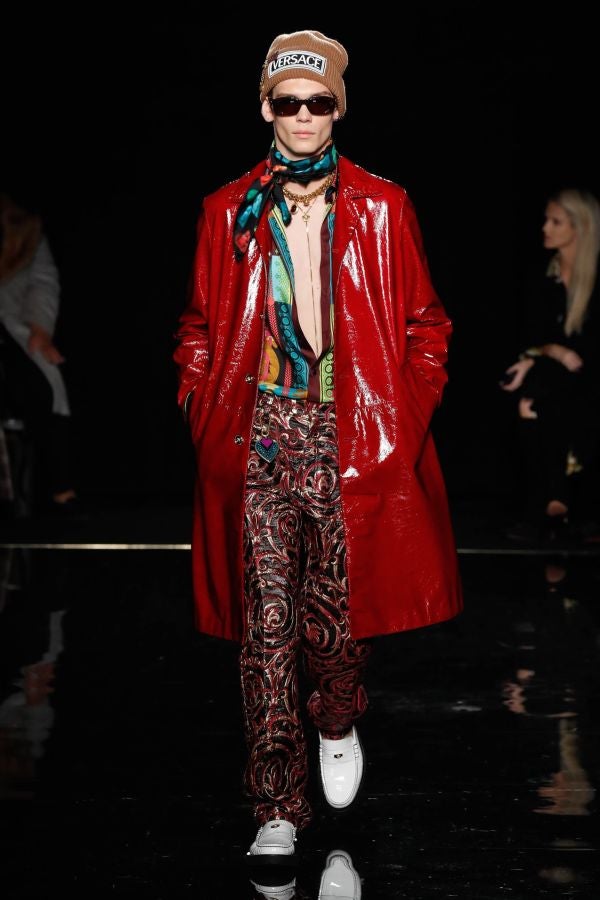 Muchas caras conocidas en el último desfile de Versace para la temporada de otoño de 2019