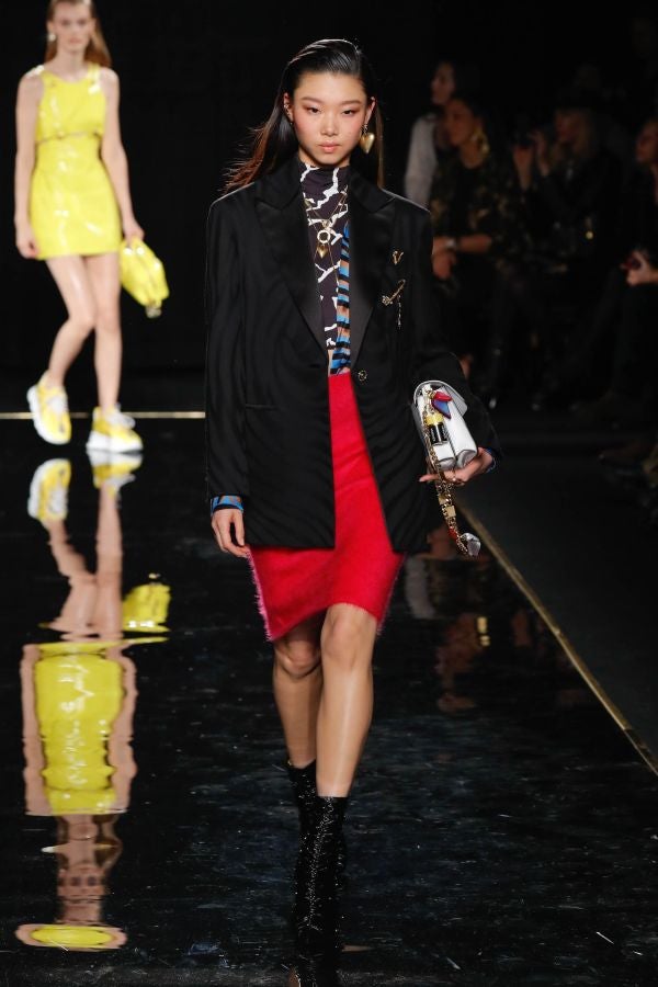 Muchas caras conocidas en el último desfile de Versace para la temporada de otoño de 2019