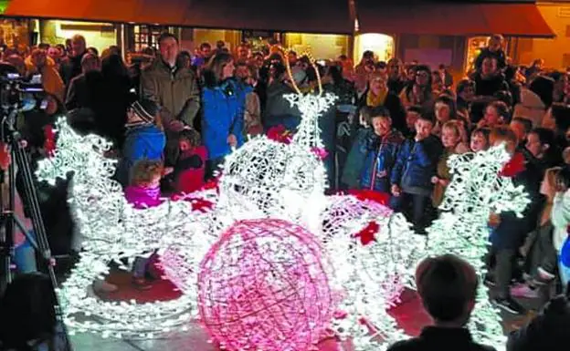 El acto del encendido navideño del sábado en Musika Plaza. 