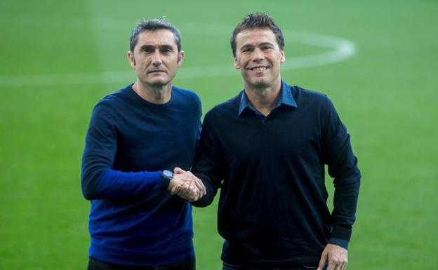 Valverde, entrenador del Barcelona, junto a su homólogo del Espanyol, Rubi. 
