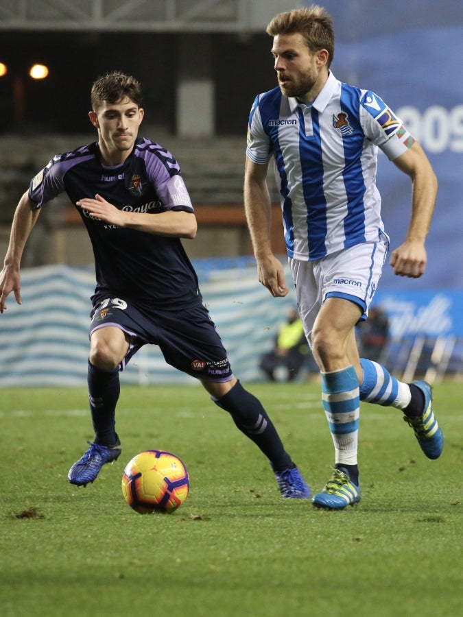 Los txuri-urdin se volcaron contra la portería rival sin ser capaces de materializar las numerosas ocasiones de gol (1-2). 