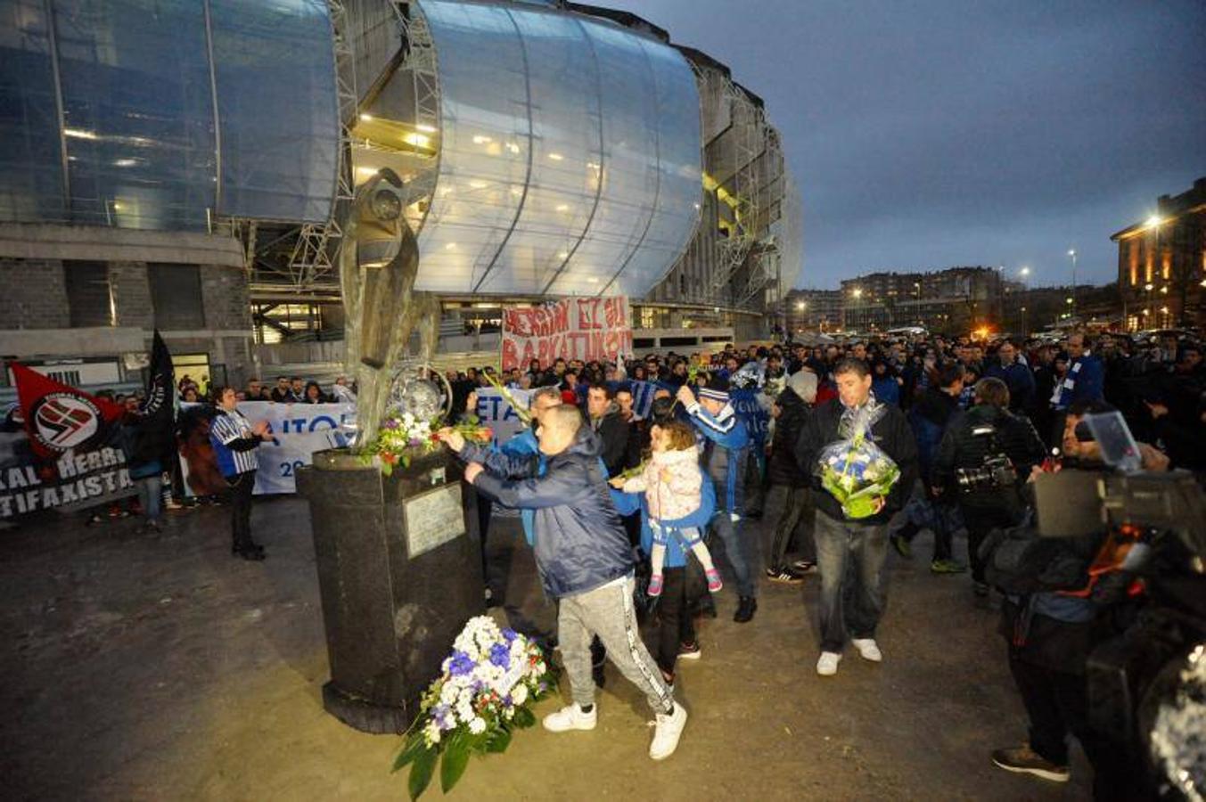Seguidores realistas recuerdan a Aitor Zabaleta cuando se cumplen 20 años de su asesinato