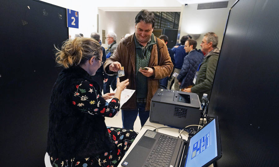 El club txuri urdin celebra su asamblea anual, en la que se definirán las claves del futuro
