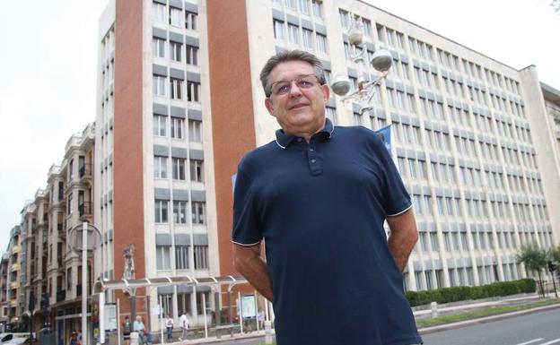 Eduardo Tamayo: «El respeto con el que nos hablaban hace años los pacientes era irracional y desmedido»