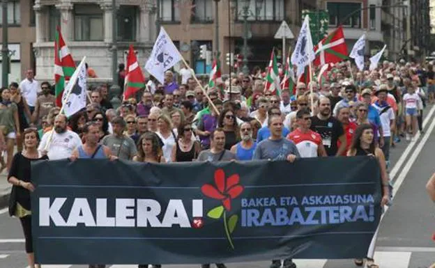 Manifestación de la iniciativa de la izquierda abertzale Kalera!