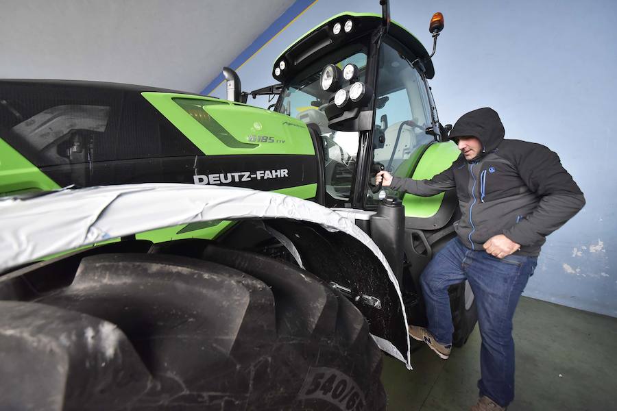 La Feria de Santa Lucía se ha celebrado este jueves con gran éxito en Zumarraga y Urretxu, con 414 puestos de venta de productos agrícolas, ganaderos, de repostería y artesanía.