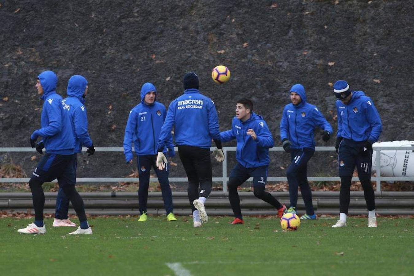 El equipo txuri-urdin se ha ejercitado hoy en Zubieta antes de medirse este sábado al Getafe