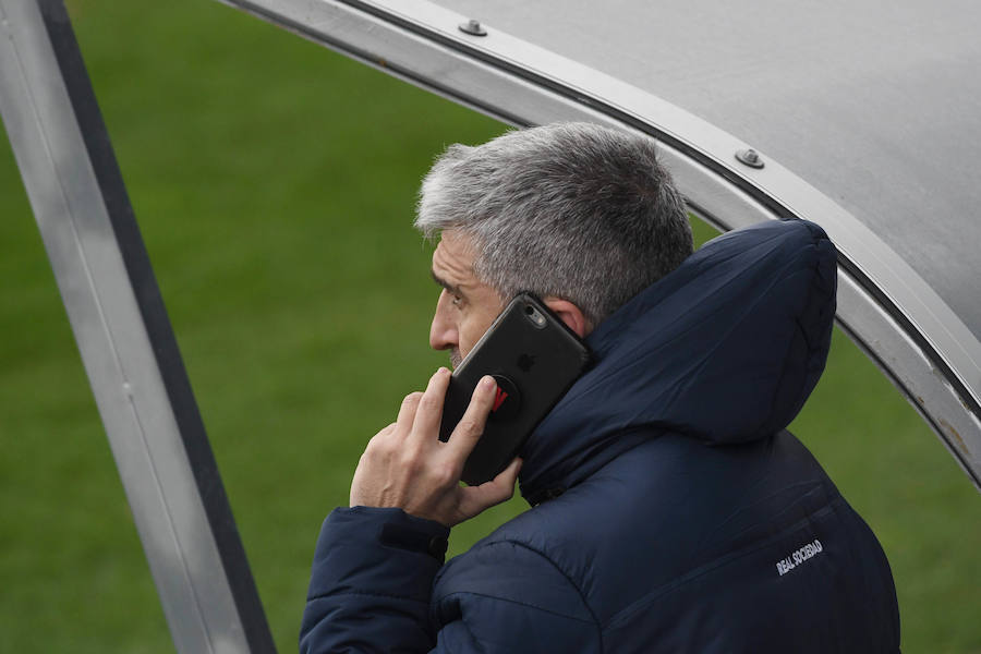 La Rea Sociedad se ha ejercitado en Zubieta con la mejor de las noticias. Luca Sangalli se ejercita con sus compañeros por primera vez desde que el 31 se octubre sufriera un ictus. Además de con la novedad del donostiarra, Garitano cuenta en el entrenamiento con los canteranos Le Normand, Barrenetxea, Lapeña, Muñoz, Pecharroman y Sola.