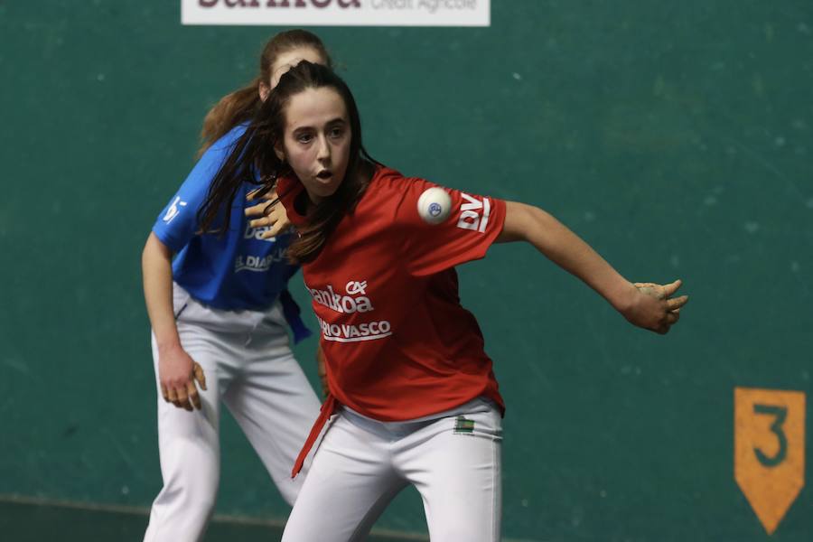 Triunfo de Murua y Elizegi en promesas (22-11) y de Miren Larrarte (22-20) en el femenino