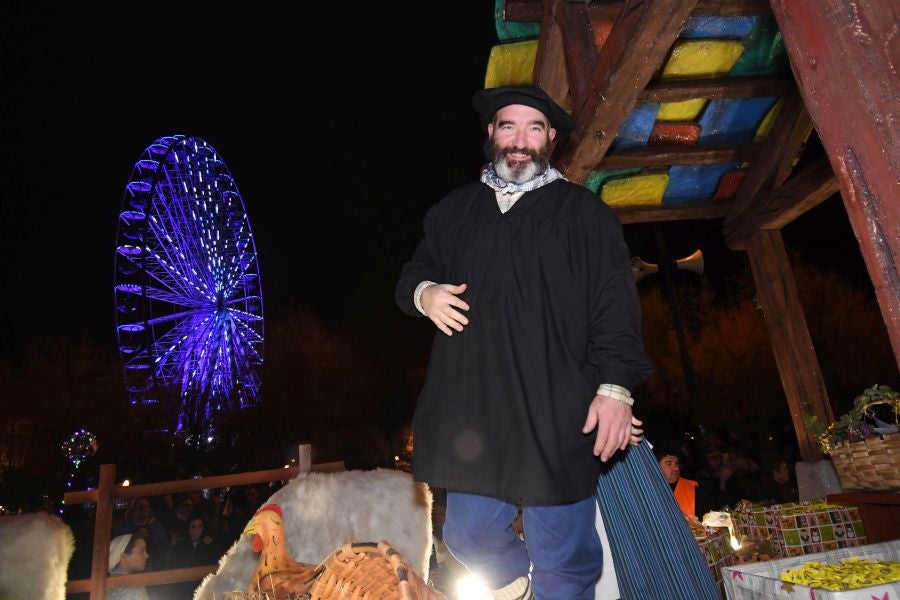 Mari Domingi y Olentzero han recibido las cartas de los más pequeños