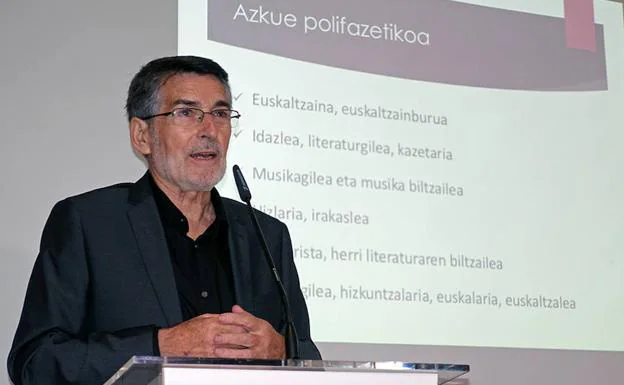 Joan Mari Torrealdai, ekimenaren aurkezpenean 