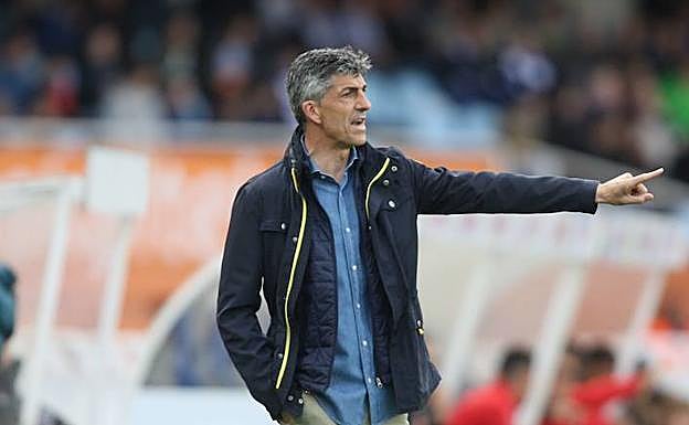 Rueda de prensa de Imanol Alguacil durante la temporada pasada. 