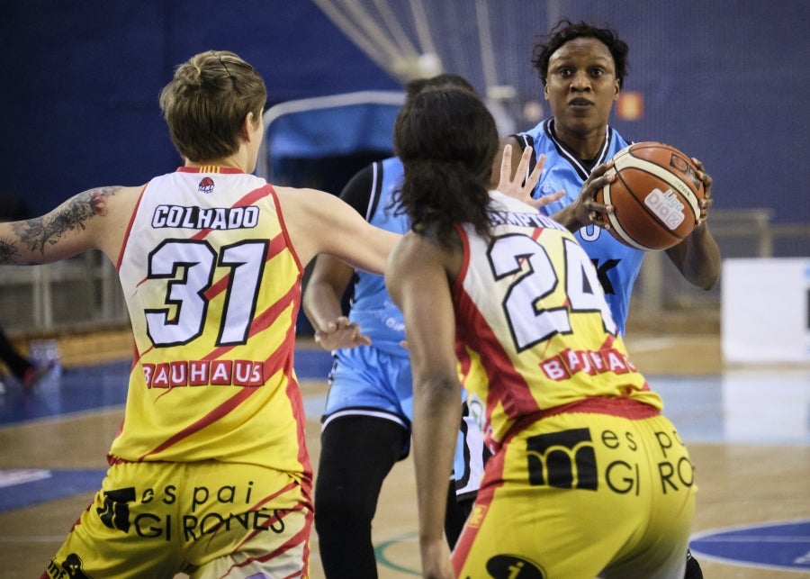 IDK Gipuzkoa ha perdido esta tarde en el Gasca 60-74 ante el líder de la Liga Día el Girona.