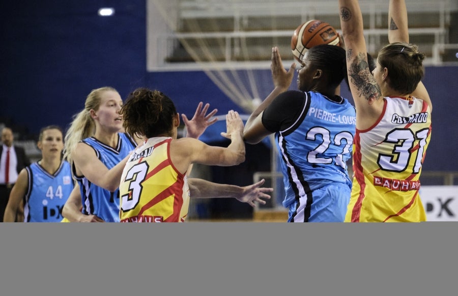 IDK Gipuzkoa ha perdido esta tarde en el Gasca 60-74 ante el líder de la Liga Día el Girona.